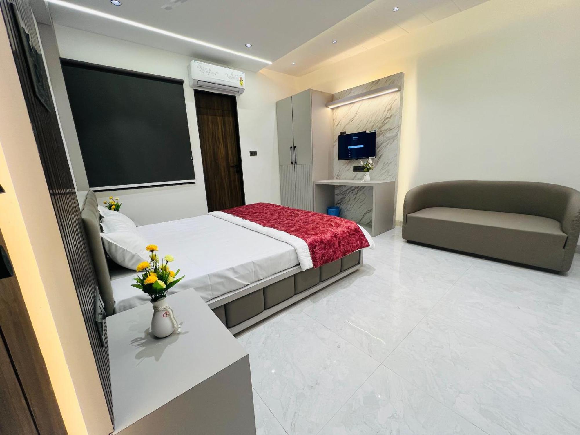 Hotel Sleep Inn Indore Esterno foto